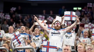 Die Fans der Färöer-Inseln sind handballverrückt. Über Fans des kleinen Landes im Atlantik werden zur Handball-WM in Trier erwartet.