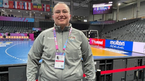Maskottchen Hanni bei der Handball-WM der Frauen in Trier