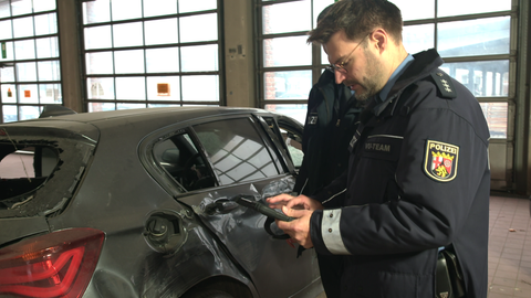 Vom Fahrzeug kann hinterher ein 3D-Modell erstellt werden. Aber auch aus den Geräten im Fahrzeug können wichtige Daten ausgelesen werden.