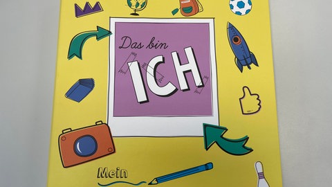 Jedes Kind bekommt ein solches Erinnerungsbuch. Das können sie mit ihren leiblichen und Pflegeeltern und ihren eigenen Erinnerungen füllen. 