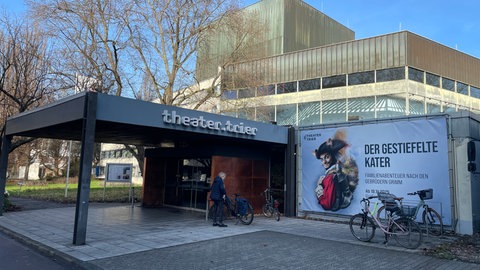 Das Gebäude des Theaters Trier am Augustinerhof soll für mindestens 90 Millionen Euro saniert werden.