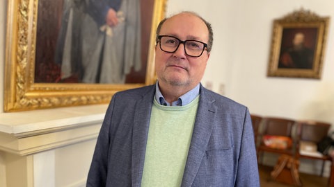 Dr. Matthias Vollet von der Kueser Akademie für Geisteswissenschaften findet, dass der Protest der Winzer eher zu einem symbolischen Erfolg geführt hatte.