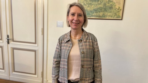 Julia Köster ist Leiterin des Finanzamtes in Wittlich und hat zum WInzersturm in Bernkastel Kues recherchiert.