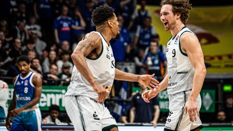Ausstrahlung, Mindset, Einstellung: Daran hat Trainer Jacques Schneider mit Marco Hollersbacher (rechts im Bild) gearbeitet.  