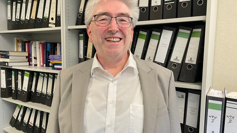 Uwe Jirjahn ist Professor für Arbeitsmarktsökonomik an der Universität Trier.