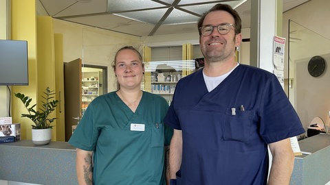 Jean-Francois Salomon und Marah Thiel vom Tierärztlichen Zentrum in Birkenfeld appellieren an Tierhalter gerade in den jetzigen Hitzezeiten ihre Tiere genau zu beobachten.