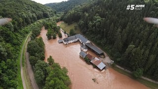 Die Wellkyller Mühle wurde bei der Flut zerstört. Über eine Millionen Euro Schaden sind dabei entstanden. Seit fünf Jahren wird sie neu aufgebaut, weitere fünf Jahre wird es noch dauern. 