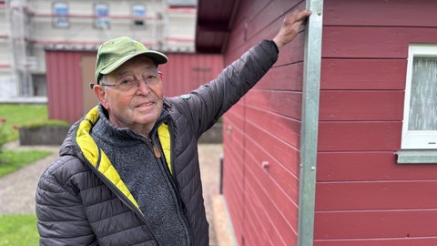 Anwohner Johannes Dreimüller war vom Hochwasser in Jünkerath in der Eifel betroffen.