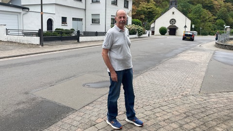 Ortsbürgermeister Dieter Heintz ärgert sich darüber, wie der Glasfaserausbau in Papiermühle gelaufen ist. 