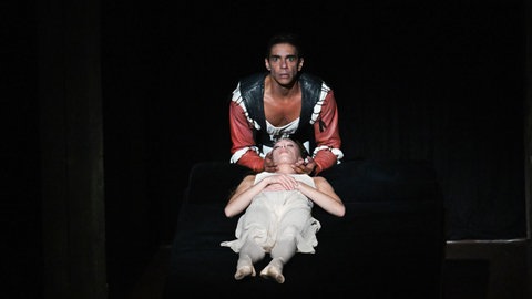 Jason Reilly mit seiner Exfrau Anna Osadcenko in Romeo und Julia