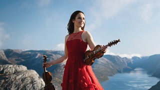 Ragnhild Hemsing, Violine und Hardangerfiedel