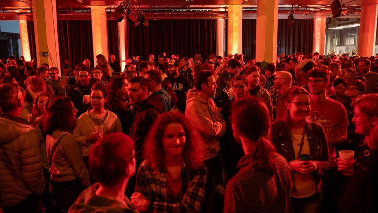 junges Publikum beim Konzert auf den ARD Hörspieltagen