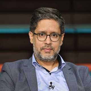 Journalist Hasnain Kazim bei einer Talkshow 