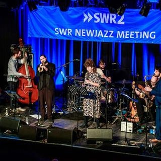 SWR NEWJazz Ensemble 2018. : Lukas Kranzelbinder - Kontrabass & Guembri, Fiston Mwanza Mujila - Voice & Poetry, Mona Matbou-Riahi - Klarinette, Gregory Dargent, Oud & Gitarre, Mario Rom - Trompete, Jo