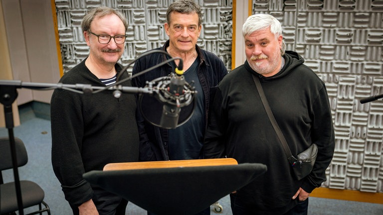 Von links: Schauspieler Rainer Bock (El Negro), Thomas Sarbacher (Aguirre), Aljoscha Stadelmann (Enero Rey)
