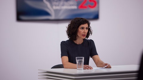 Nava Ebrahimi