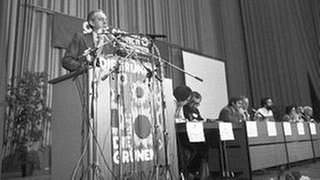 Herbert Gruhl am 12.1.1980 in Karlsruhe auf dem Gründungsparteitag der "Grünen"