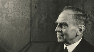 Der Chemiker Otto Hahn (1879 - 1968) um 1948