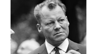 Der der regierende Buergermeister von Berlin, Willy Brandt, im Jahr 1963