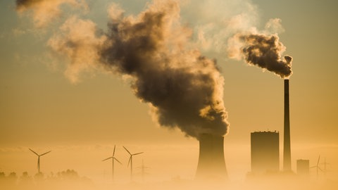 Windräder, Kohlekraftwerk