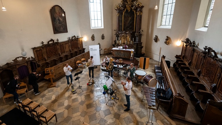 Klassik bei der SWR Regiotour: SWR Classic Mobil in der JVA in Schwäbisch Gmünd