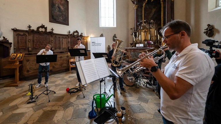 Klassik bei der SWR Regiotour: SWR Classic Mobil in der JVA in Schwäbisch Gmünd