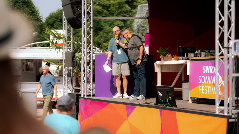 Impressionen von der Festivalmeile beim SWR Sommerfestival 2026