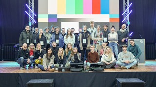 Das Team der CMT 2014 in Stuttgart: Journalistische Volontäre, Azubis, Trainer und Techniker, die gemeinsam das diesjährige Bühnenprogramm auf die Beine stellen. 
