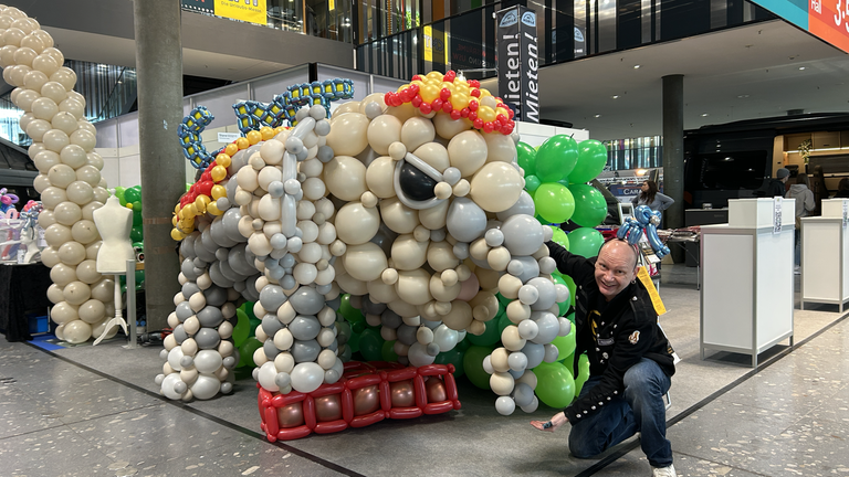 Ballon-Künstler auf der CMT