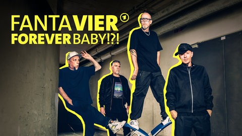Cover mit Beschriftung "Fanta Vier Forever, Baby!?!" – Die Doku zur Tour mit den Bandmitgliedern Smudo, And.Ypsilon, Thomas D, Michi Beck (v.l.n.r.)