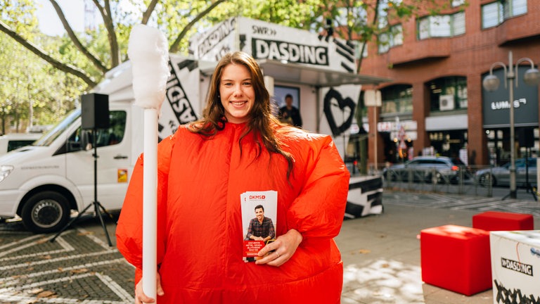 World Blood Cancer Day: Drei neue Stammzellspender:innen nach „DASDING und DKMS-Roadshow“ - Engagement zeigt Wirkung – junge Menschen retten Leben