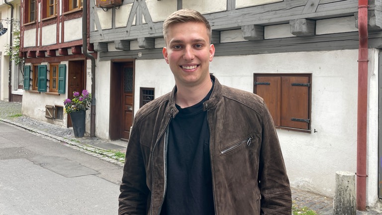 Linus Bialojan (23) aus Ulm
