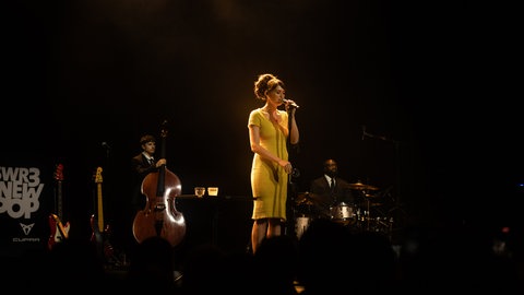 Sienna Spiro beim „SWR3 New Pop Festival“ 2026 im Festspielhaus Baden-Baden.