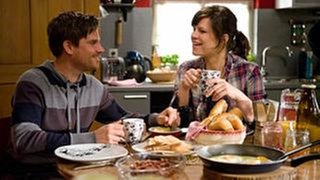 Andreas und Eva beim Frühstück im Leibgedinghaus