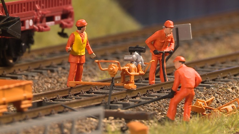 Als Modellthema bietet Auhagen in H0 viel Zubehör rund um eine Bahnmeisterei an. 