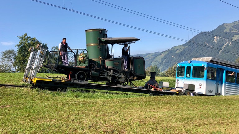 Abwärts Richtung Goldau: Lok 7 soll ein halbes Jahr dort in der Werkstatt verbringen.