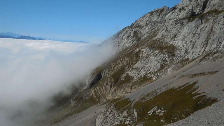 Oberhalb des Wolkenmeeres