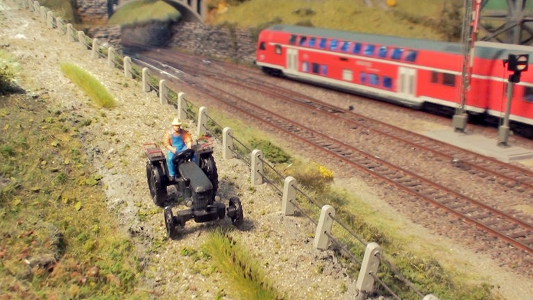 Viele gut beobachtete Szenen und Details bereichern die Modelllandschaft. 