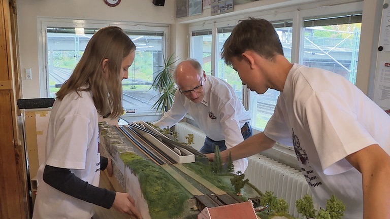 Auch viele Mädchen und Jungen sind bei den Eisenbahnfreunden Donaueschingen aktiv – in einer eigenen Jugendgruppe.
