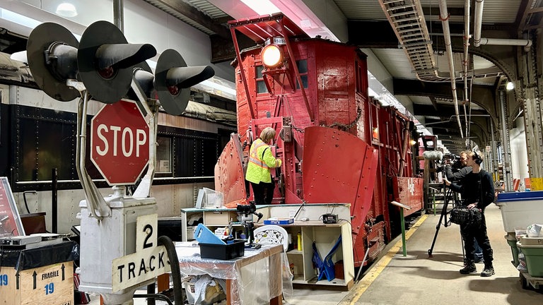 Es muss mühsam gewesen sein, mit so einem Schneepflug der Schneemassen in der Prärie Herr zu werden. Er steht jetzt im Eisenbahn-Museum Winnipeg.