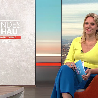 Moderatorin Jana Kübel