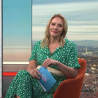 Moderatorin Jana Kübel