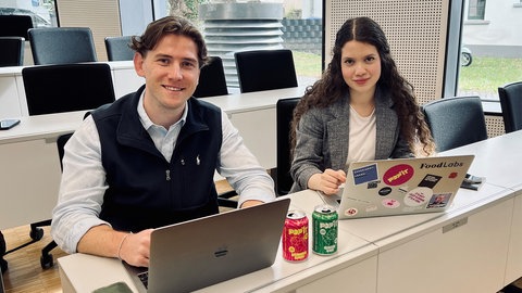 Max Schulz und Nour Idelbi wollen mit ihrem Getränke-Startup durchstarten