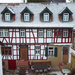 Gemäuer mit alten Geheimnissen: Der Klosterhof in Laubenheim