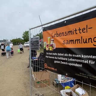 Lebensmittelsammlung bei "Rock am Ring"