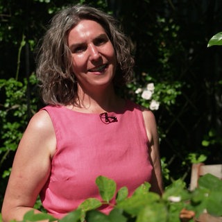 Natascha Popp liebt ihren gepflegten Garten.