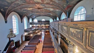 Die Speyrer Dreifaltigkeitskirche, eine Bilderkirche des lutherischen Hochbarock, ausgemalt von der Decke über zwei Emporen