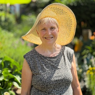 Bärbel Nittner aus Otterberg: Sie pflegt und hegt den Klostergarten.