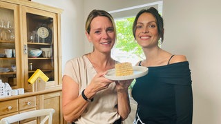 Susanne Nett zusammen mit Evelin Blum.