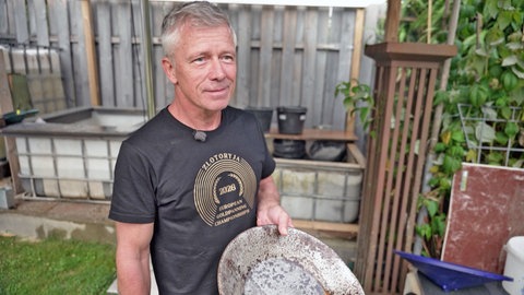 Uwe Mehlhorn aus Holzappel ist amtierender Weltmeister im Goldwaschen
